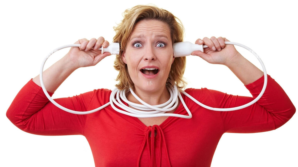 Elektrik mühendisleri uyardı: Bu elektronik ürünleri evinize sokmayın! Yangından patlamaya kadar birçok riski var