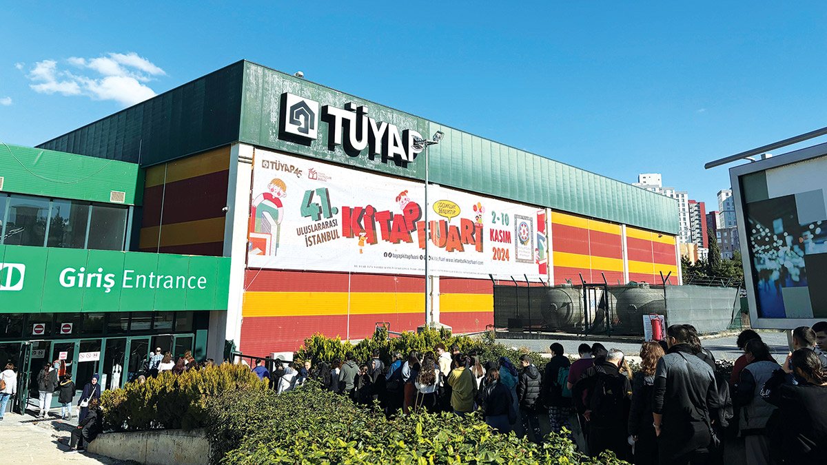 Katılımcılar İstanbul Kitap Fuarı’nı KARAR’a değerlendirdi: TÜYAP yayıncılar için artık kaygı merkezi
