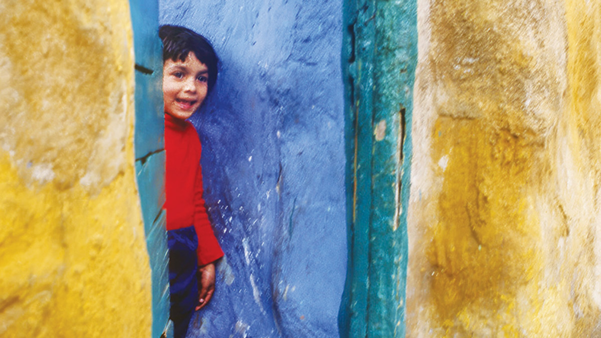 İzzet Keribar: Renklerin Yolculuğu... Bu kapı dünyanın renklerine açılıyor