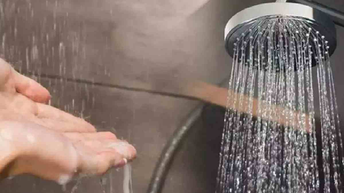 Duştan çıkmadan önce ayaklarınıza soğuk su tutun! Öyle bir faydası var ki... Peygamber efendimiz de önermiş