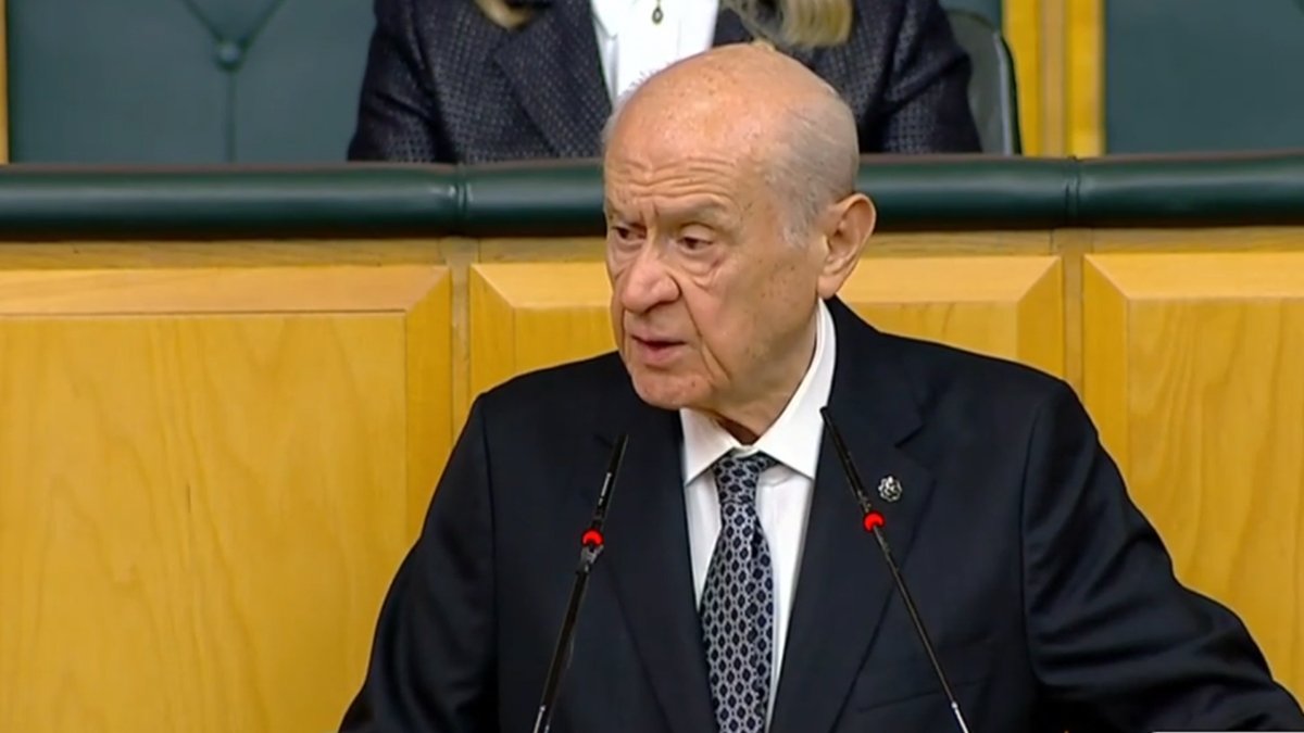 Bahçeli: Kürtlerle kucaklaşarak milli birliği güçlendireceğiz
