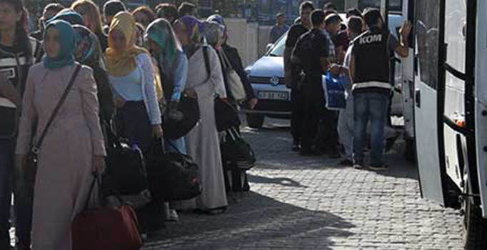Mardin'de FETÖ’nün 'Ablaları ve abileri' adliyeye sevk edildi