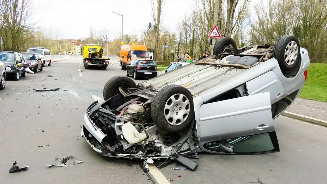 Lloyd's Register'ın dünya genelinde yaptığı anket: Trafik kazaları, pandemi ve ekonomik krizlere rağmen en büyük endişe