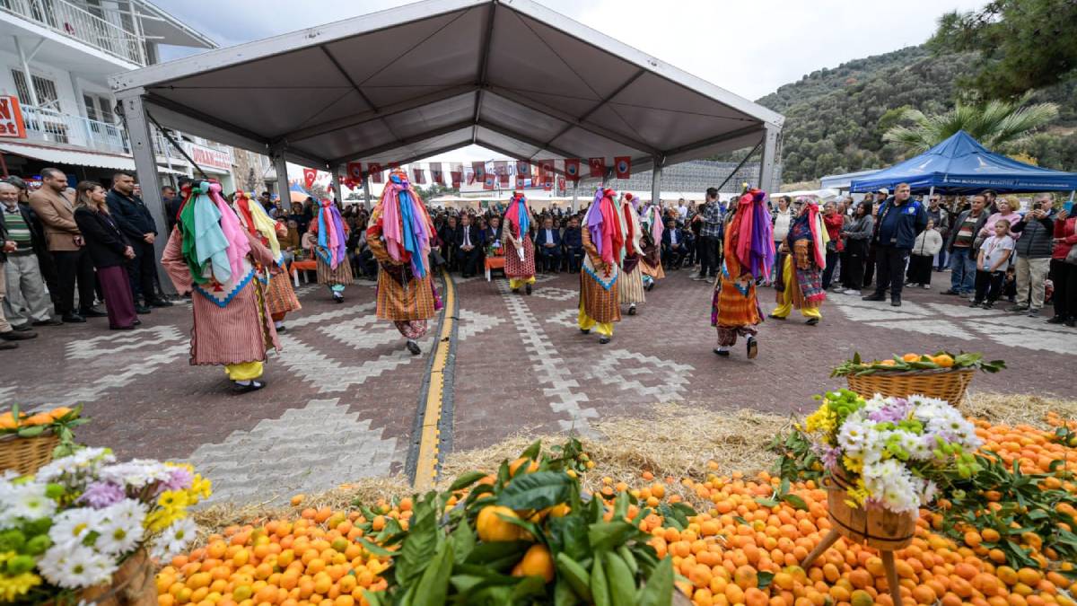 Gümüldür Mandalina Festivali başladı