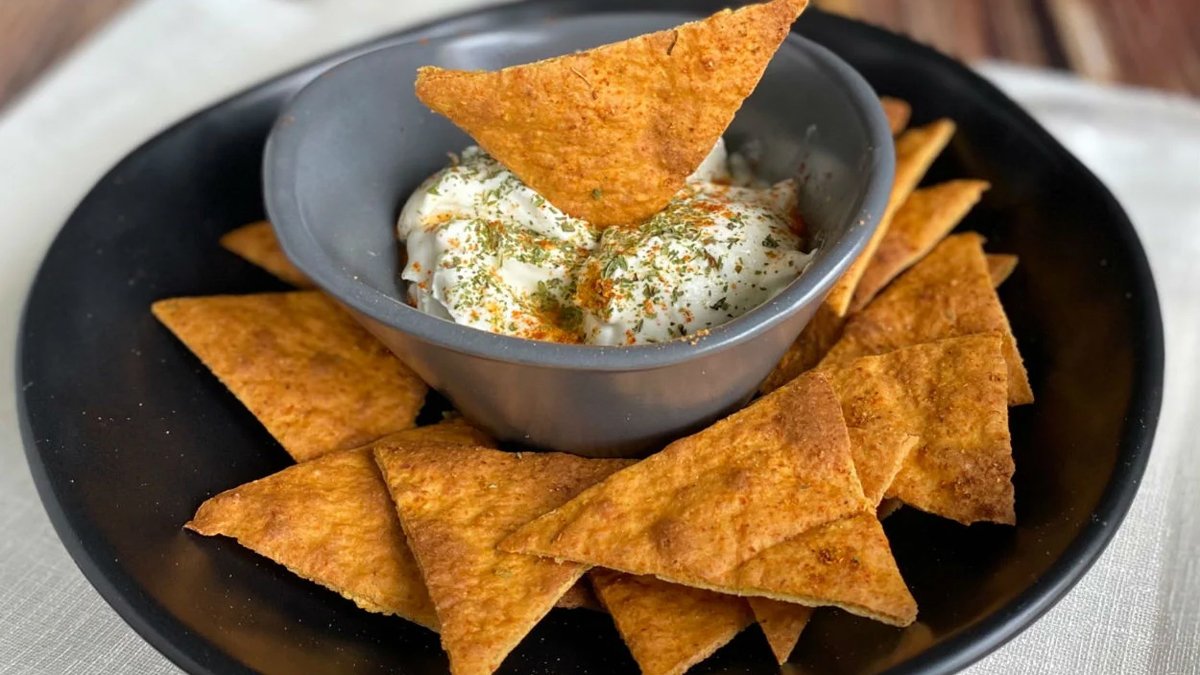 Bu cipsi diyette bol bol yiyebilirsiniz! İşte evde sağlıklı cips tarifi... Hazırına el sürmeyeceksiniz