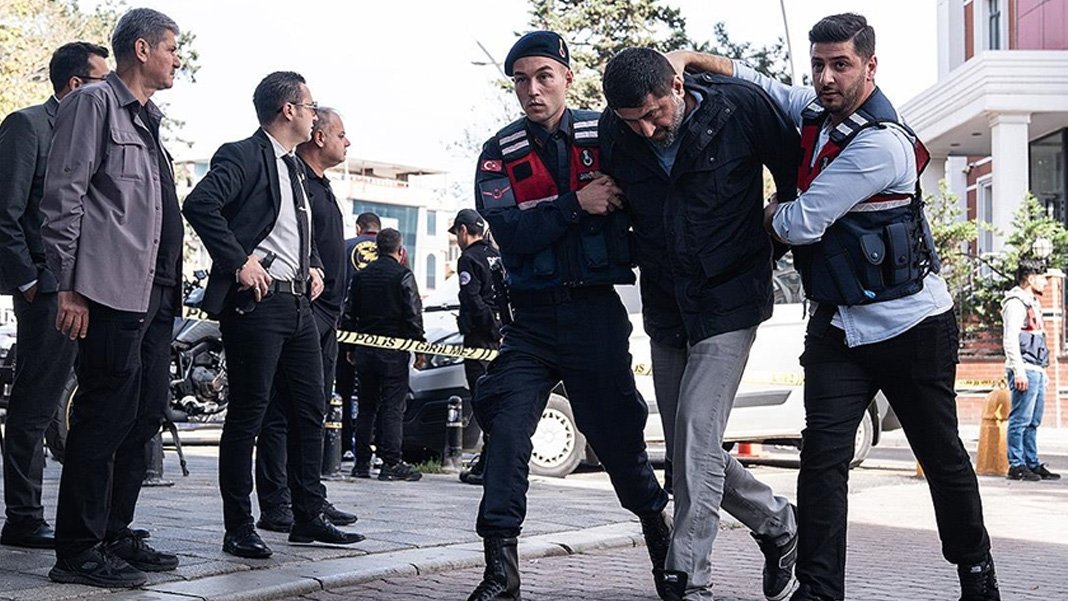 Yenidoğan Çetesi davasında üçüncü gün! Aile bebeklerinin cenazesini bisküvi kutusunda aldı