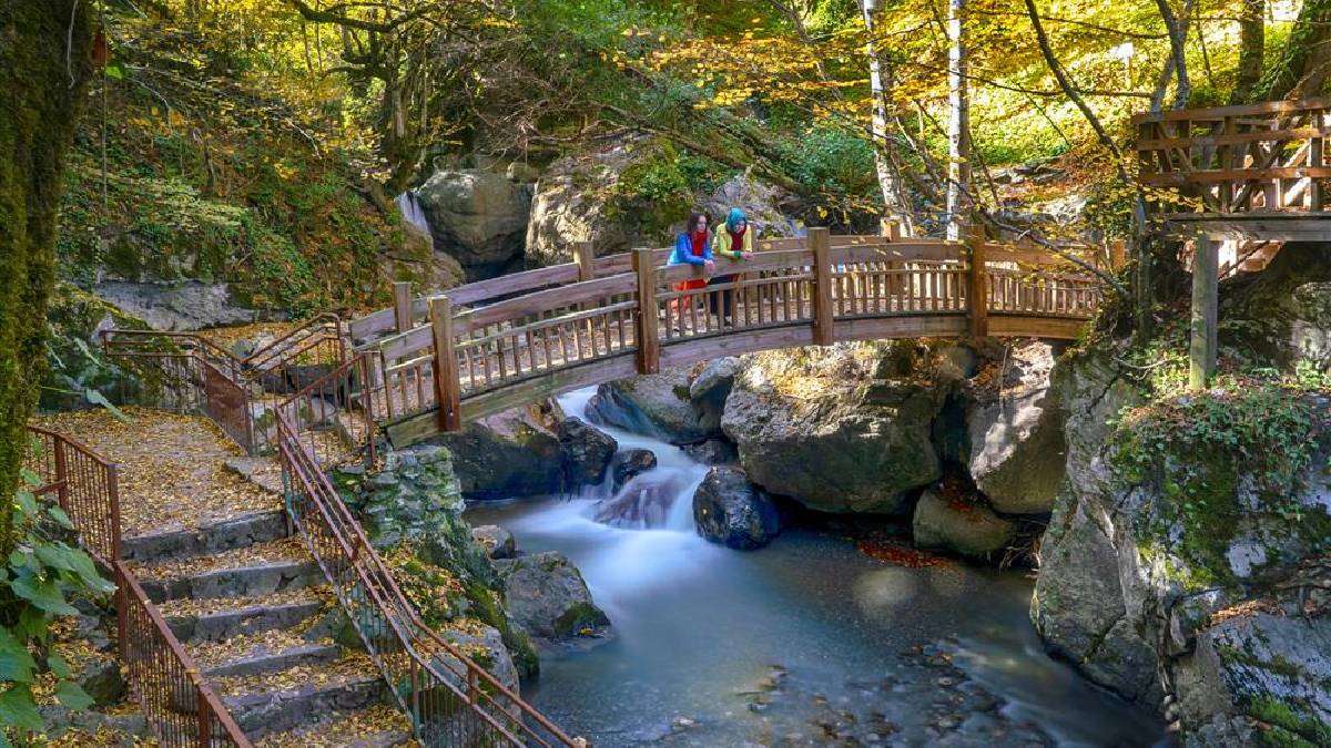 Ne İrlanda ne de İsveç! Ankara ve İstanbul’a çok yakın! Mistik havası filmlere bile konu olur