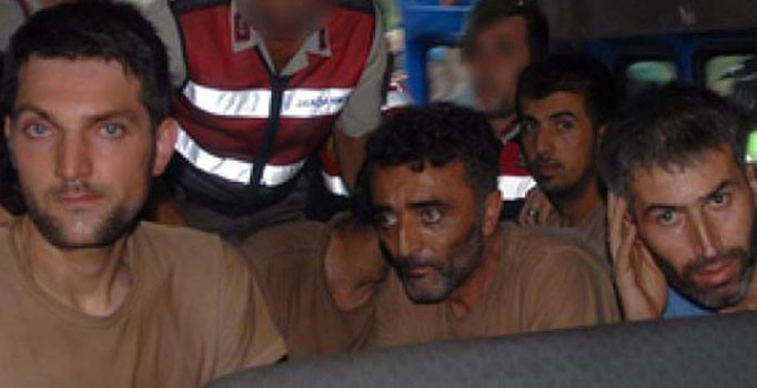 FETÖ bağlantılı 40 'Bordo Bereli' ordudan atıldı!