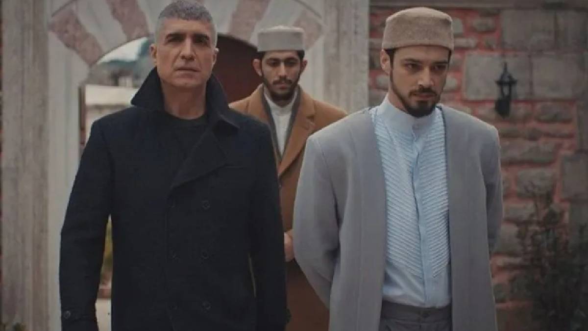 Özcan Deniz'den Mert Yazıcıoğlu ile nostaljik paylaşım: Yıllar önce çekilen fotoğraf