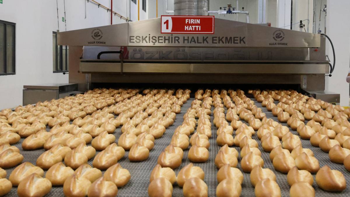 Halk Ekmek Fabrikası’nda robotlar da üretime katıldı