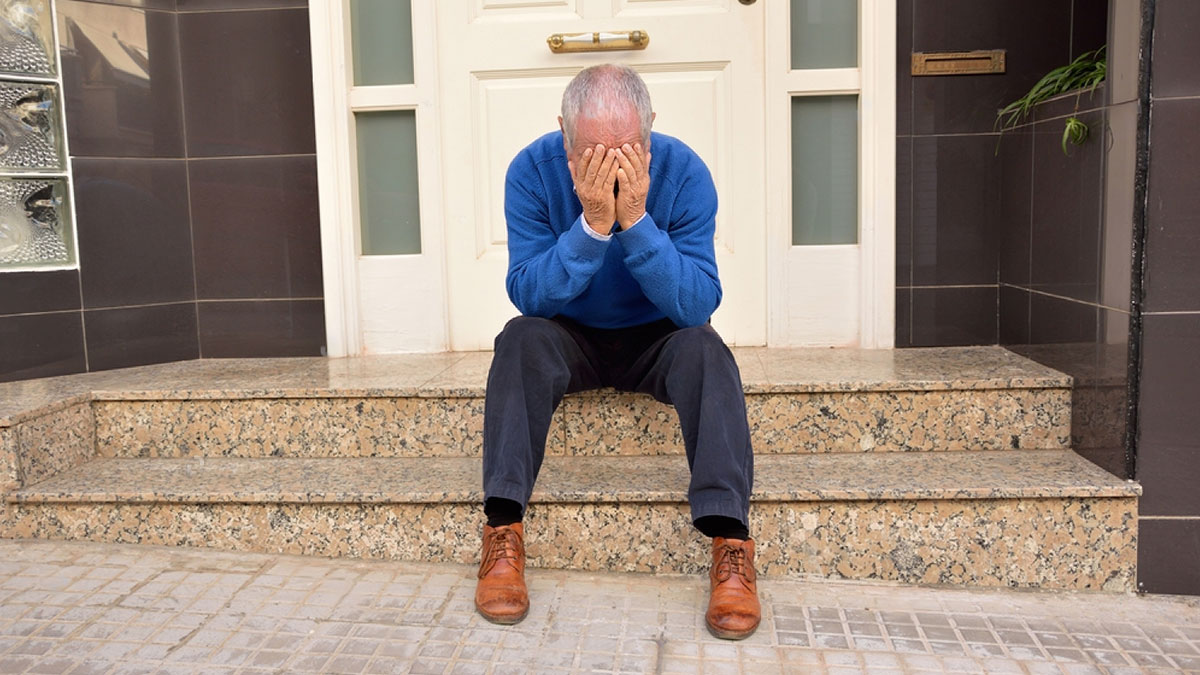 Erken teşhis çok önemli: 50 yaş sonrası bu hastalığa dikkat! Uzmanı, belirtilerini ve tedavisi anlattı