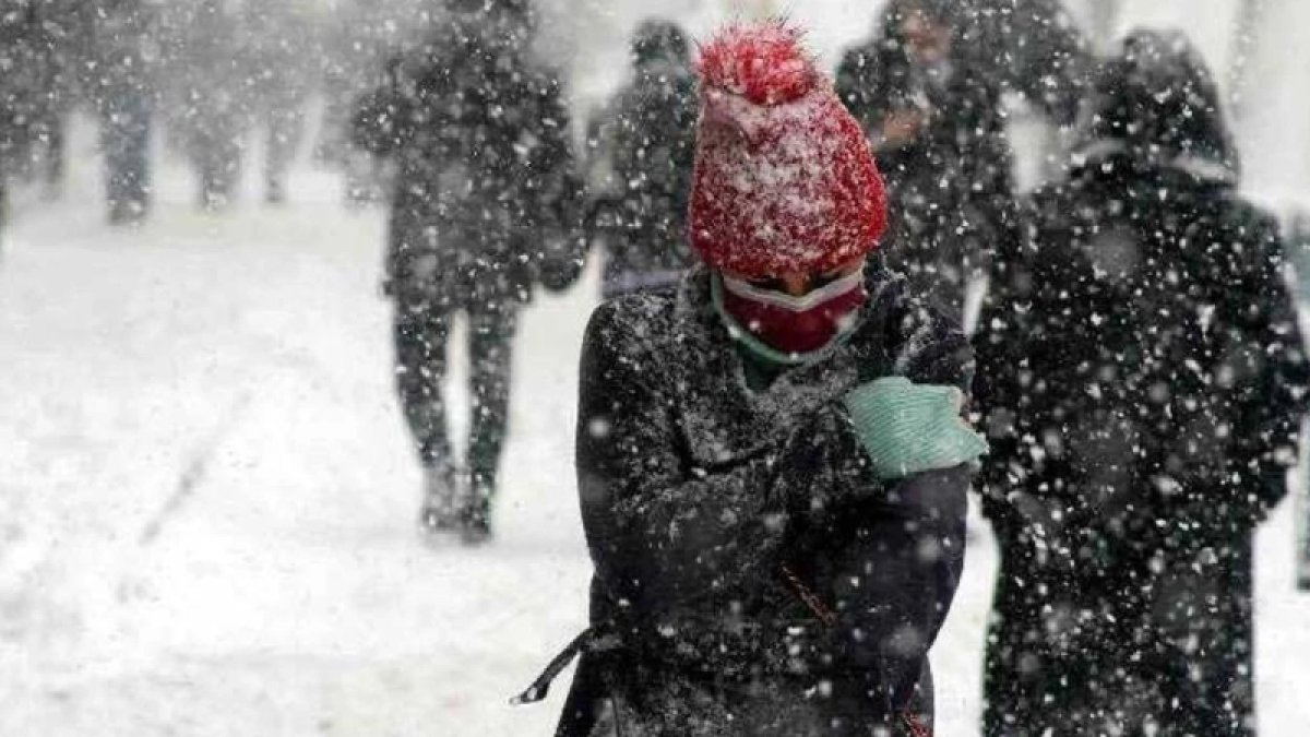 Valilik tarih verdi ve uyardı: Meteorolojik verilere göre, İstanbul’a kar yağışı geliyor
