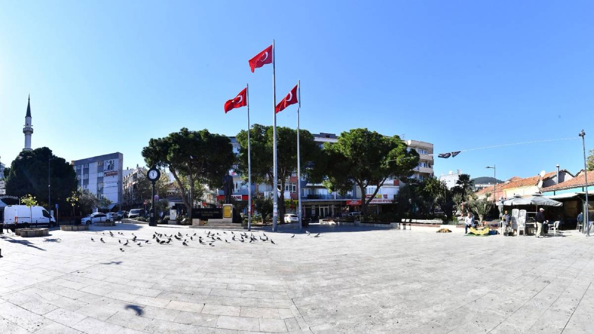 Abdullah Arda Meydanı yenilendi