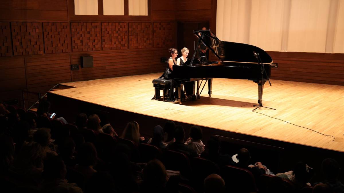 Duo Blanc & Noir Simply Classic konseri büyük ilgi gördü