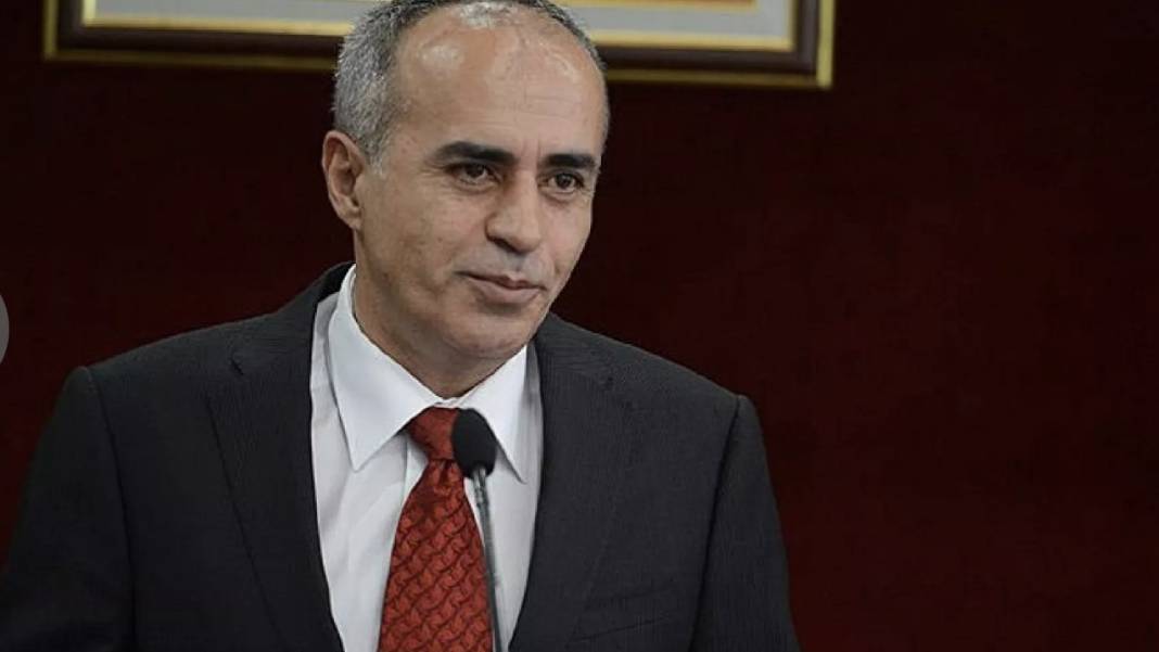 Varank'a 'Ak trolleri yönetiyor' diyen Ahmet Sever beraat etti