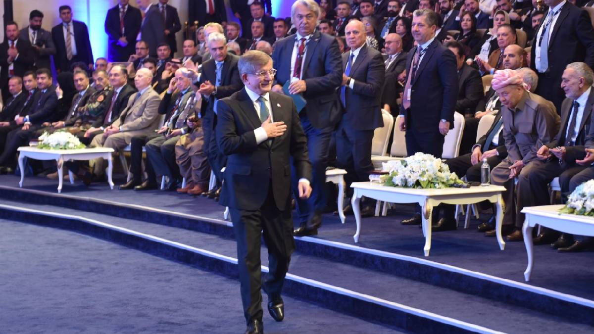 Davutoğlu’ndan MEPS Forumu’nda barış çağrısı: İnsani değerler öncelikli olmalı