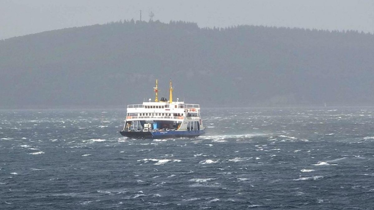 Çanakkale’de fırtına etkili olacak: Kabatepe-Gökçeada ve Geyikli-Bozcaada seferleri iptal edildi