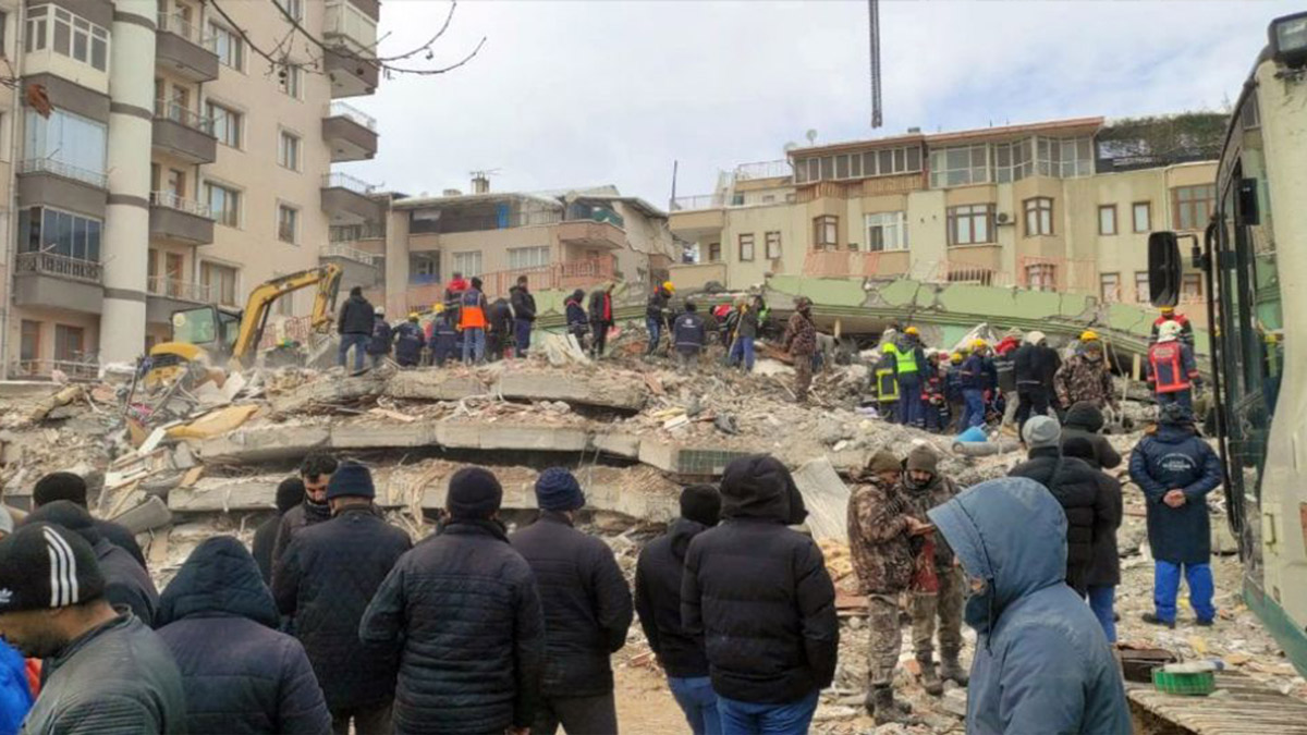 Hakim Bey Apartmanı Davası... Ölen depremzedenin dilekçesi sorulacak