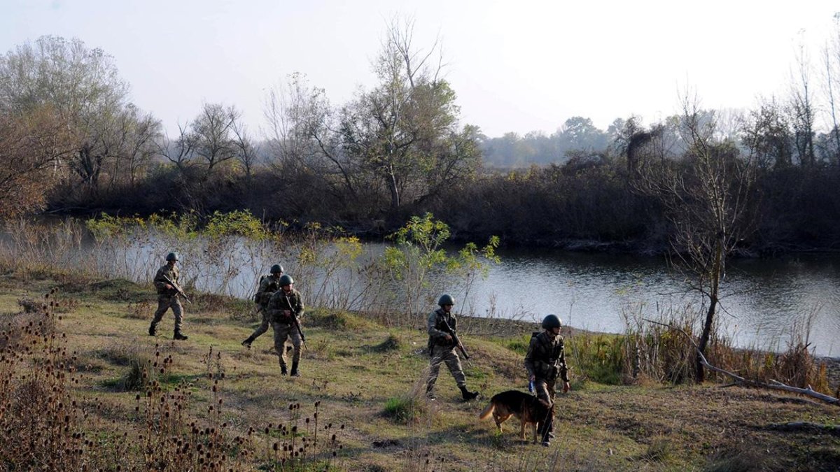 FETÖ şüphelileri Edirne'de yakalandı: Yunanistan'a kaçmaya çalışıyorlardı