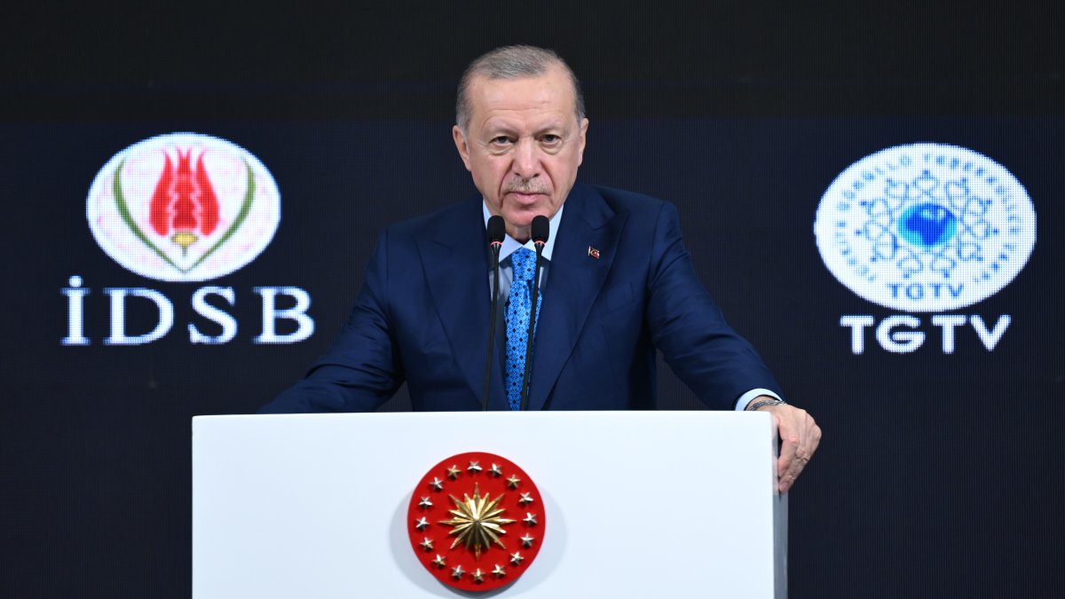 Erdoğan'dan Netanyahu hakkında tutuklama kararına ilk açıklama: İslam alemi olarak ortak bir tavır alınmalı