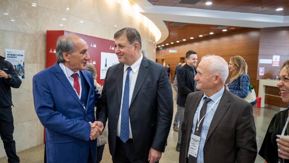 İzmir'den Türkiye'ye eğitim reformu çağrısı