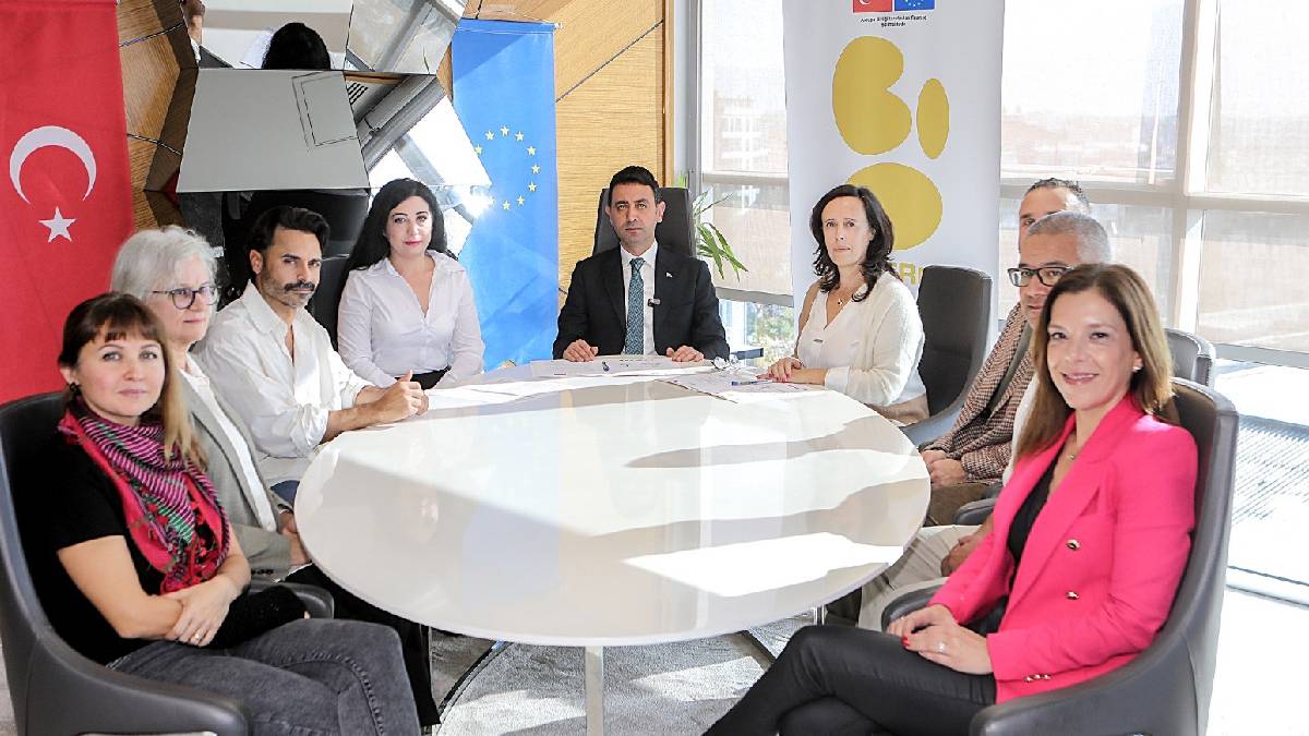 Bayraklı’ya Portekiz’den kardeş şehir