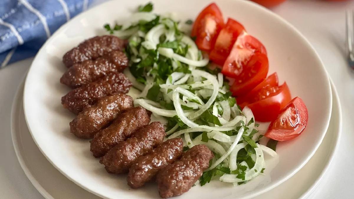 Trakyalı ustaların sırrıyla en kolay köfte! Herkes tarifini isteyecek! Meşhur Trakya köftesi tarifi…