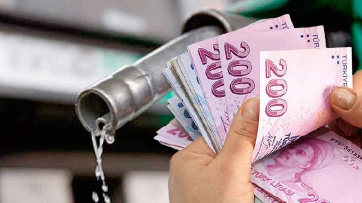 Neredeyse 1,5 katına çıktı! Prof. Dr. Ozan Bingöl'den akaryakıt zammı isyanı: İşte 24 Kasım güncel akaryakıt fiyatları