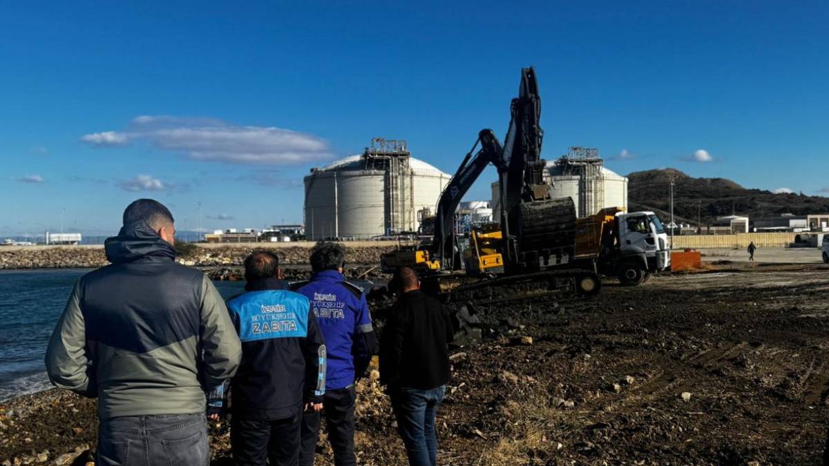 Tehlikeli atıkların kazı ve taşıma işlemi durduruldu