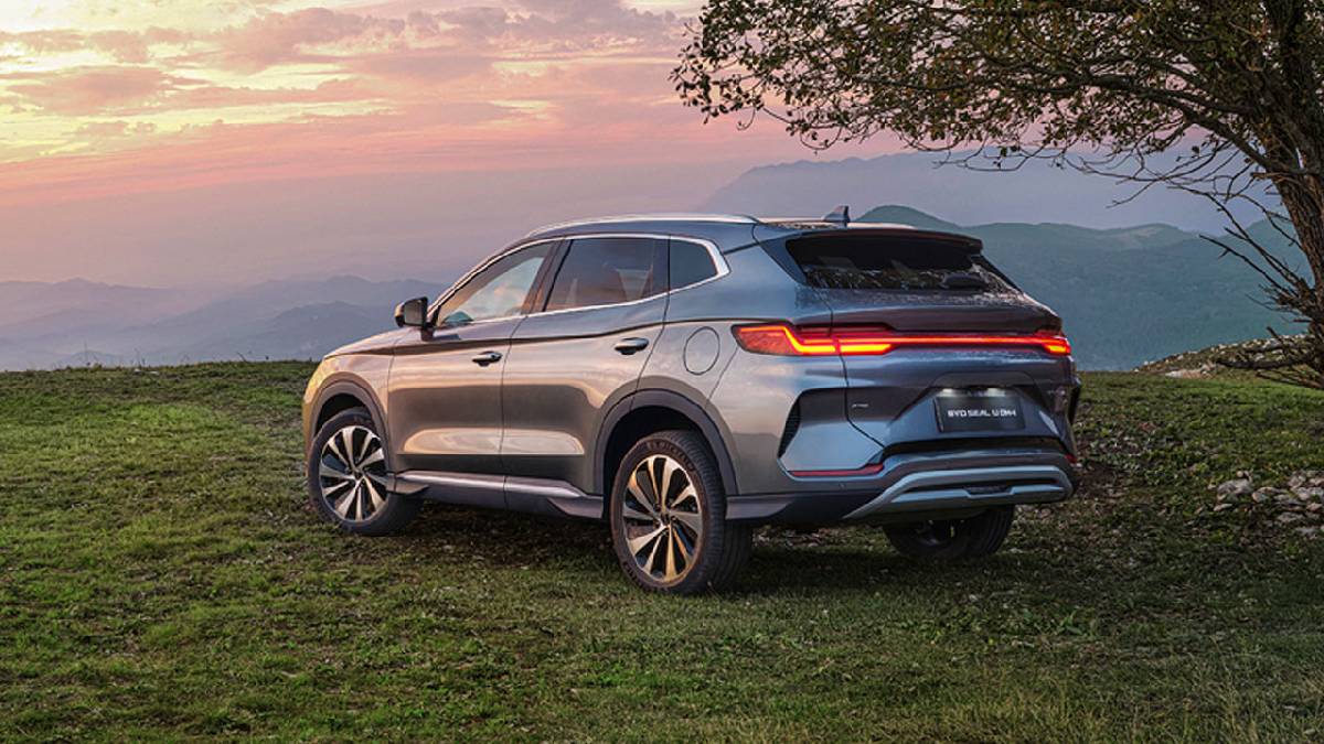 BYD Seal D-M için görülmemiş talep: 10 bin sipariş alındı, teslimatlar başlıyor