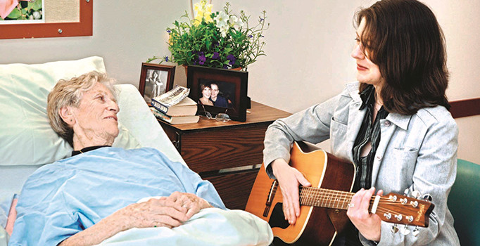 Müzik dinleyen kanser hastası çabuk iyileşir