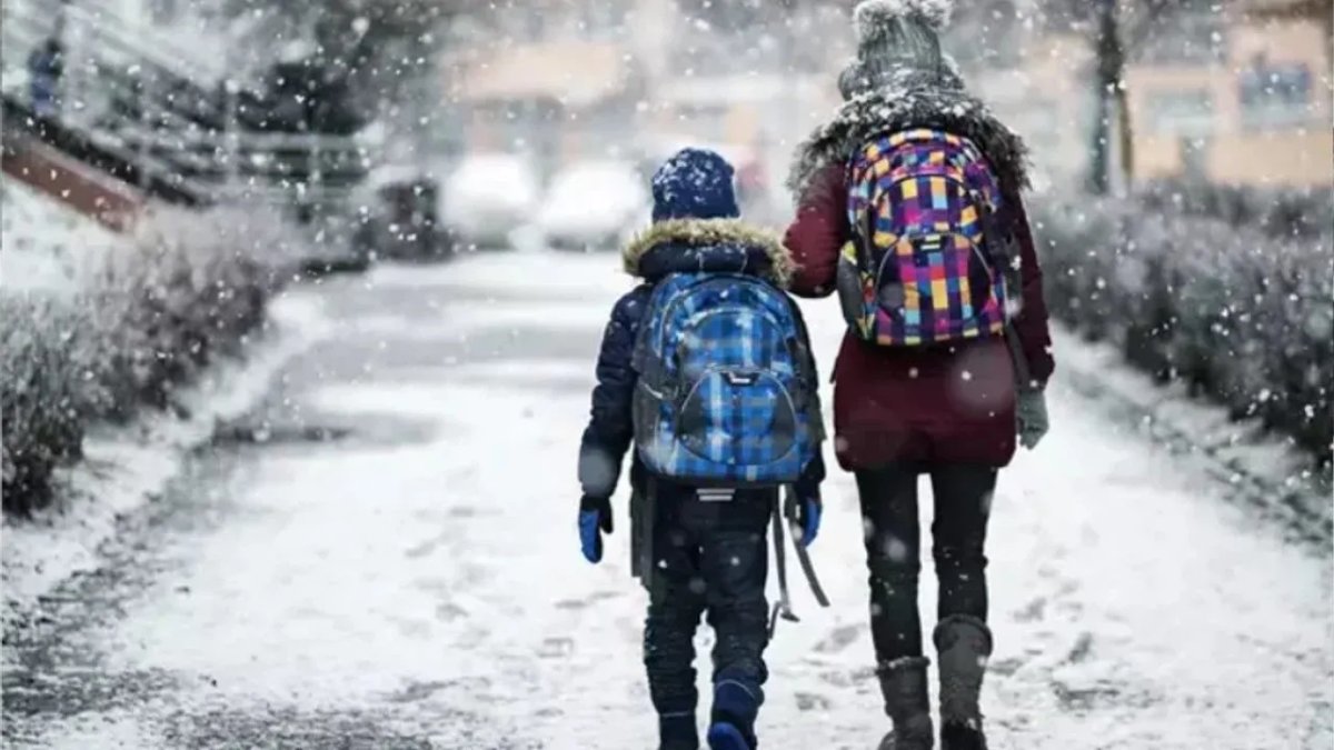 Bugün hangi illerde okullar tatil edildi? İşte kar yağışı nedeniyle 26 Kasım Salı günü eğitime ara verilen il ve ilçeler