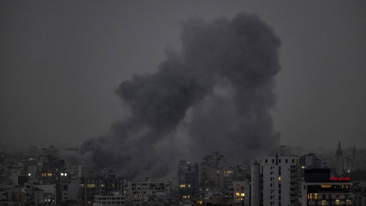 İsrail Ordusu Beyrut'un güneyini vurdu: Bir ölü, altı yaralı