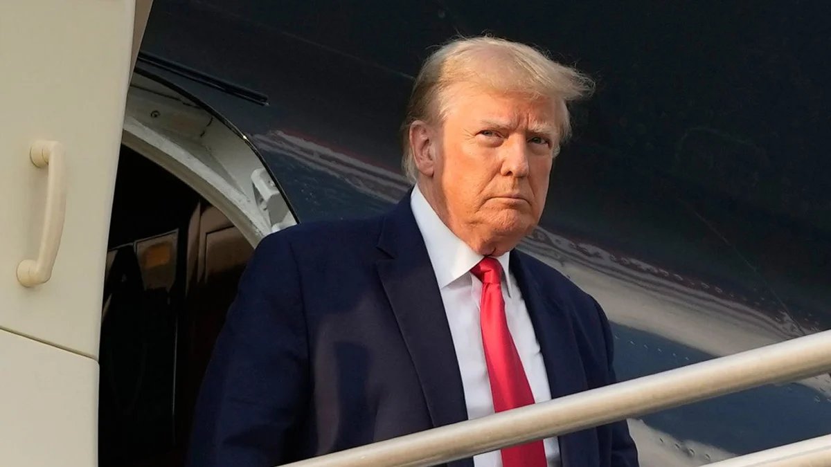 Trump'a yönelik seçim müdahale davası düşürüldü