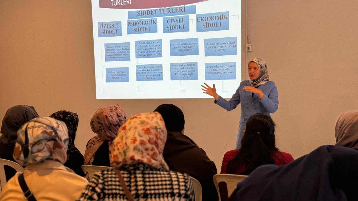 Esenyurtlu kadınlar hakları konusunda bilinçlendi