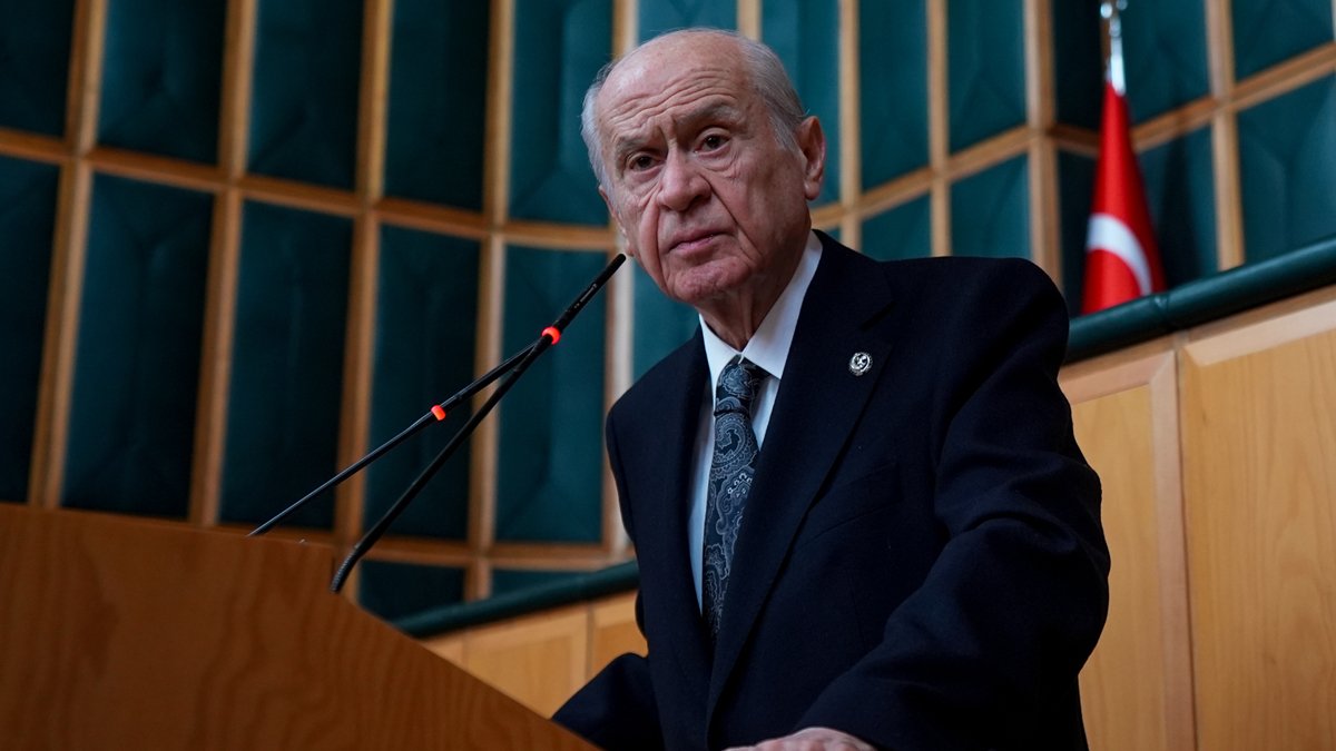 Bahçeli: İmralı ile DEM arasındaki temas geciktirilmemeli
