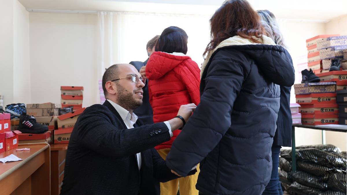 Kırıkkale Belediyesi’nden ihtiyaç sahibi çocuklara kış desteği