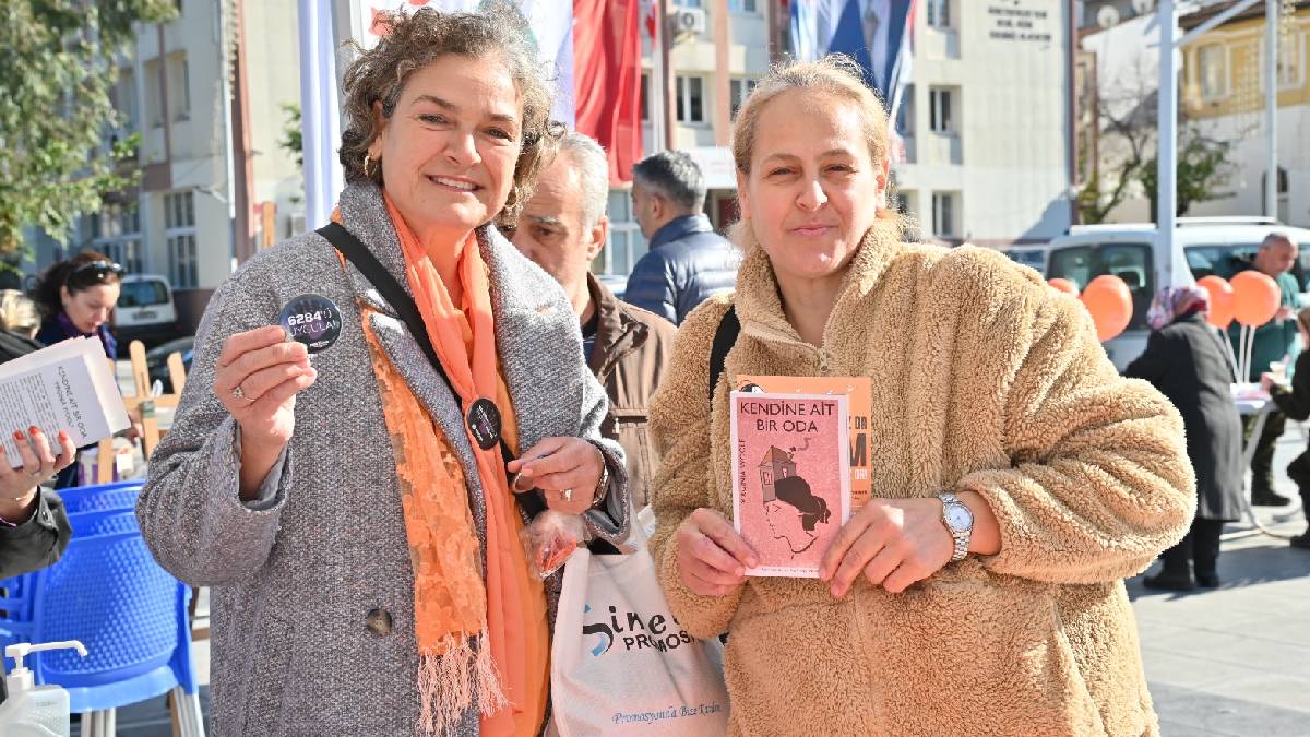 Manisa’da Kadına Yönelik Şiddete birlikte “Dur” dediler