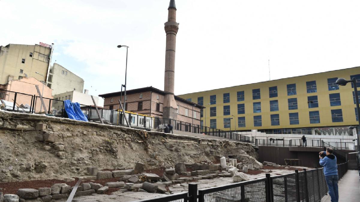 Ankara Büyükşehir Roma Uygarlık Döneminin önemli bir mirasını daha ayağa kaldırıyor