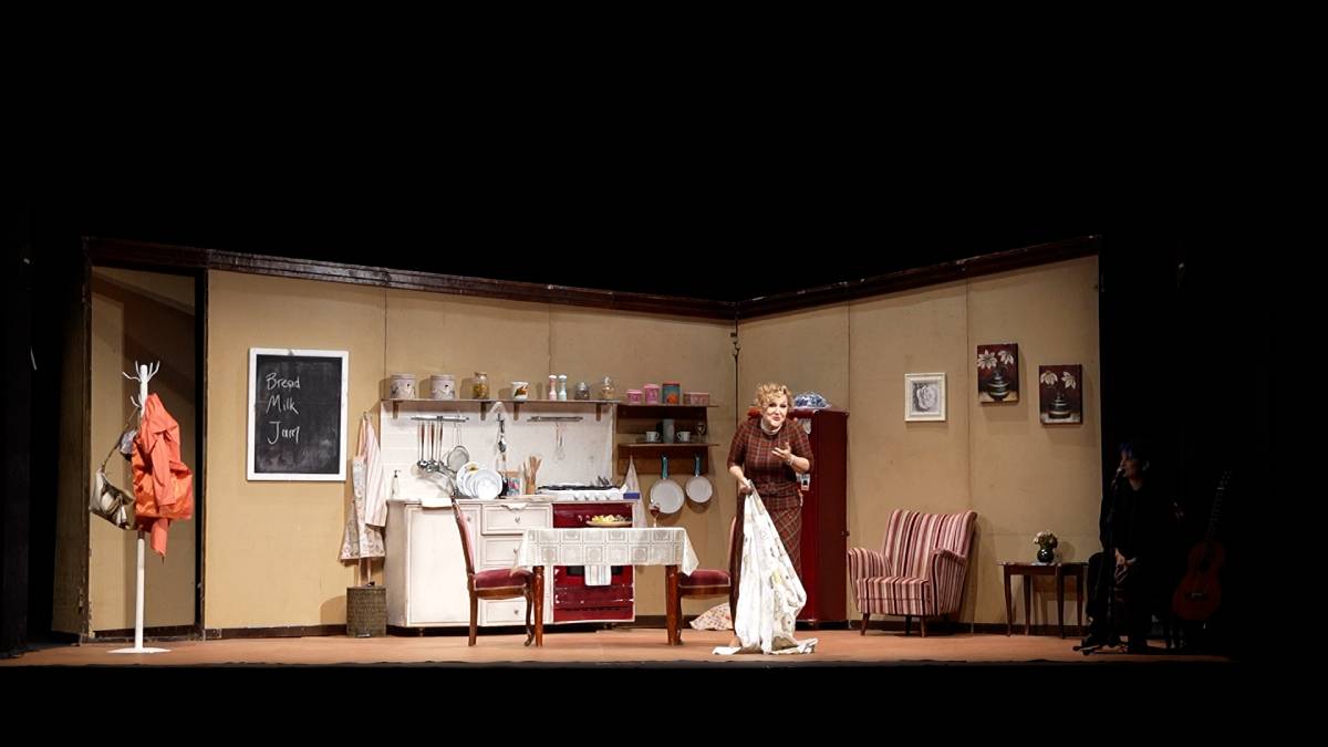 ‘Shirley Valentine’ Bursa’da sahnelendi