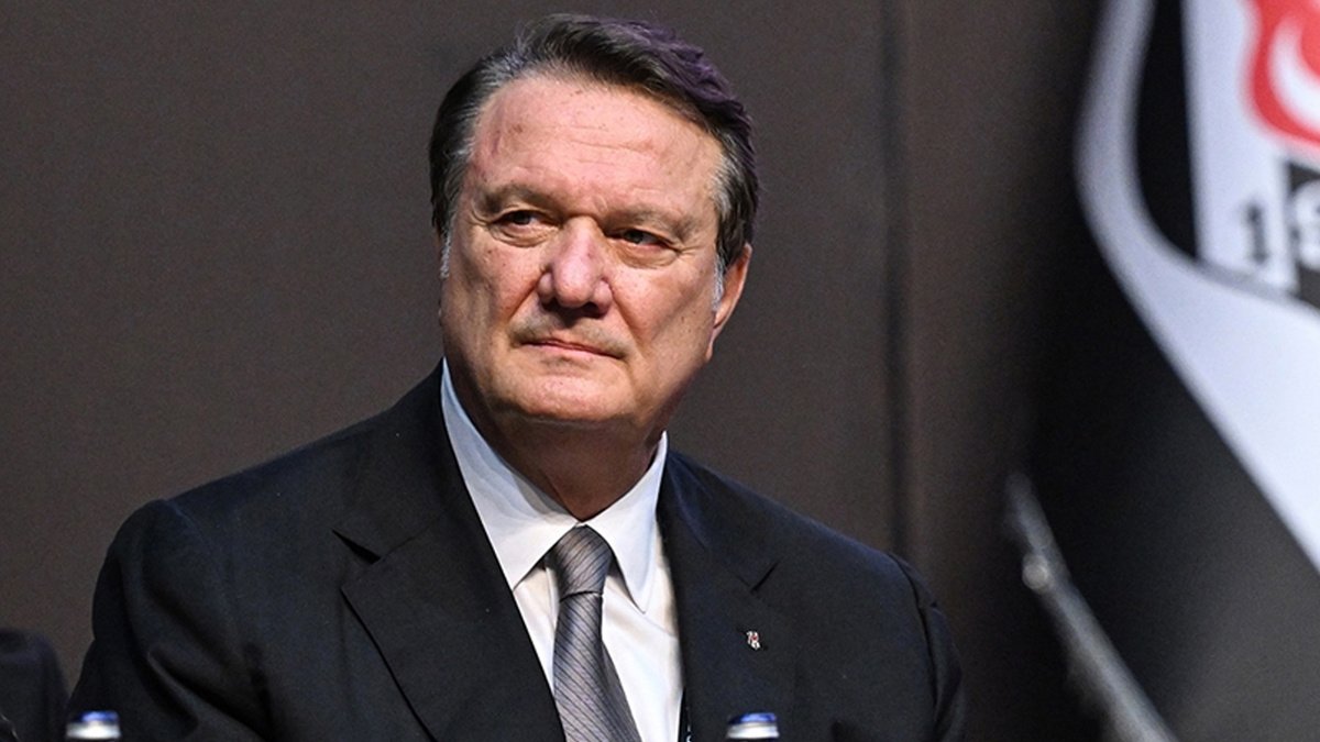 Beşiktaş'ta deprem: Hasan Arat başkanlığı da bıraktı