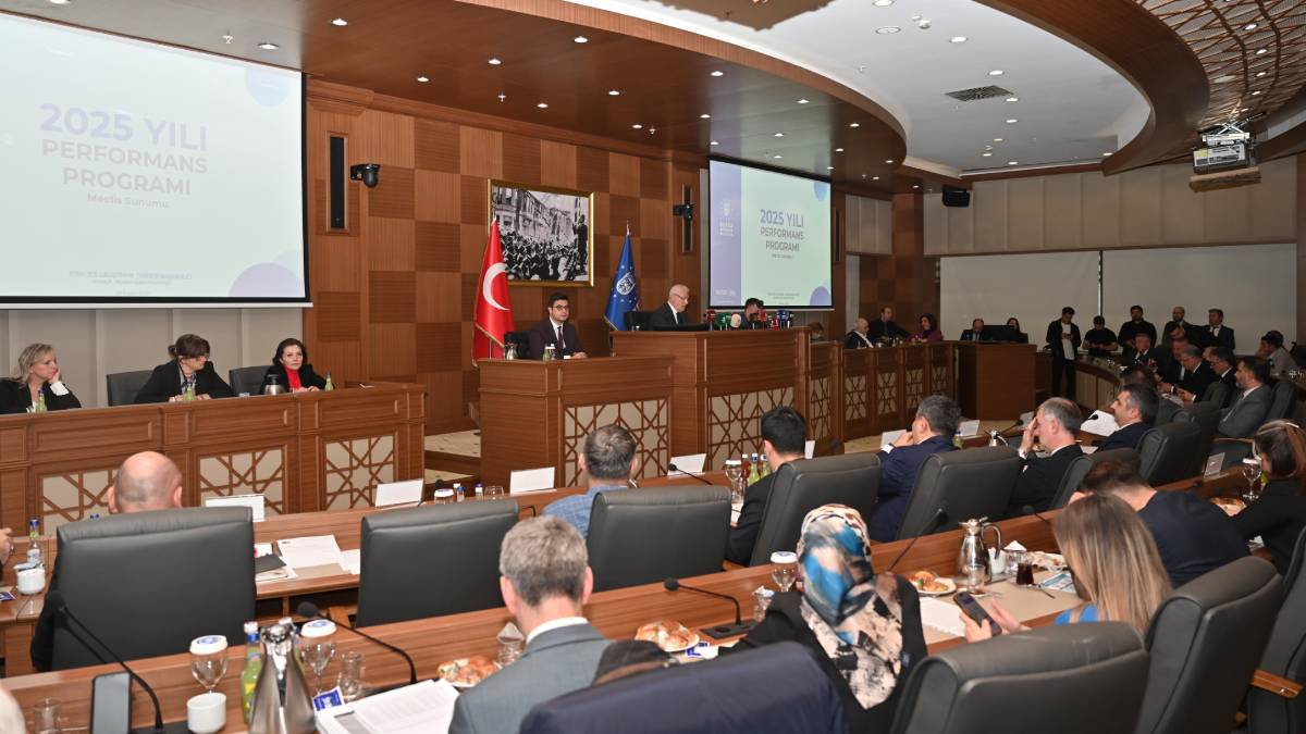 Büyükşehir’in 2025 yılı bütçesine onay