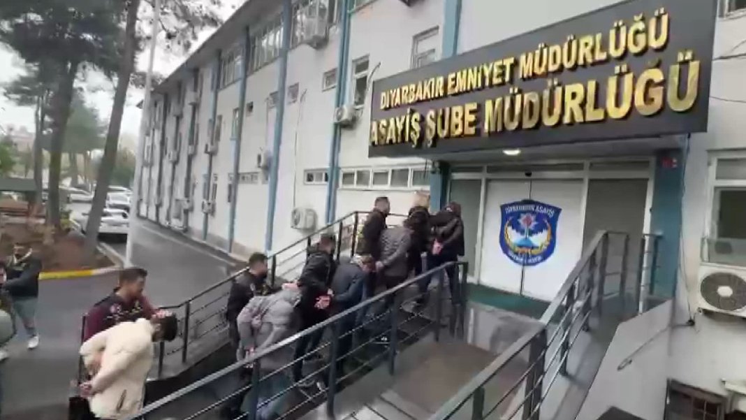 Diyarbakır'da “Barbie-21" Operasyonu: İHA'yla desteklendi