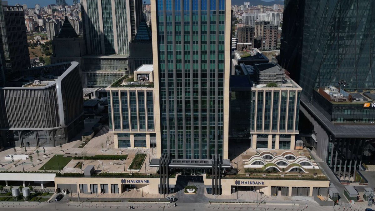 İstanbul Finans Merkezi'nde yangın