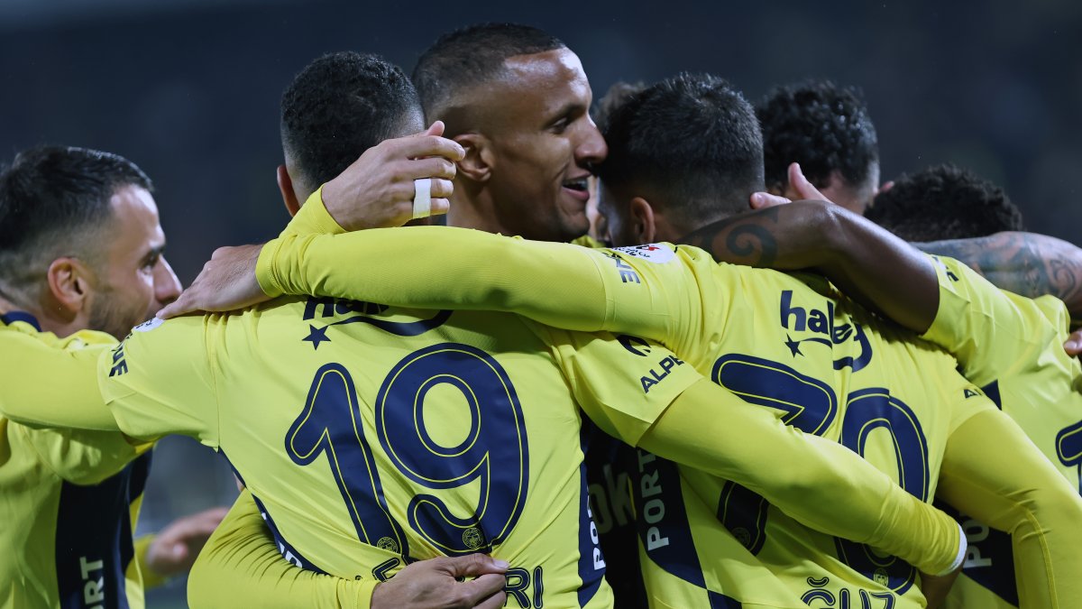 Fenerbahçe'nin galip gelmesiyle zirve ile arasındaki puan farkı 3 puana indi