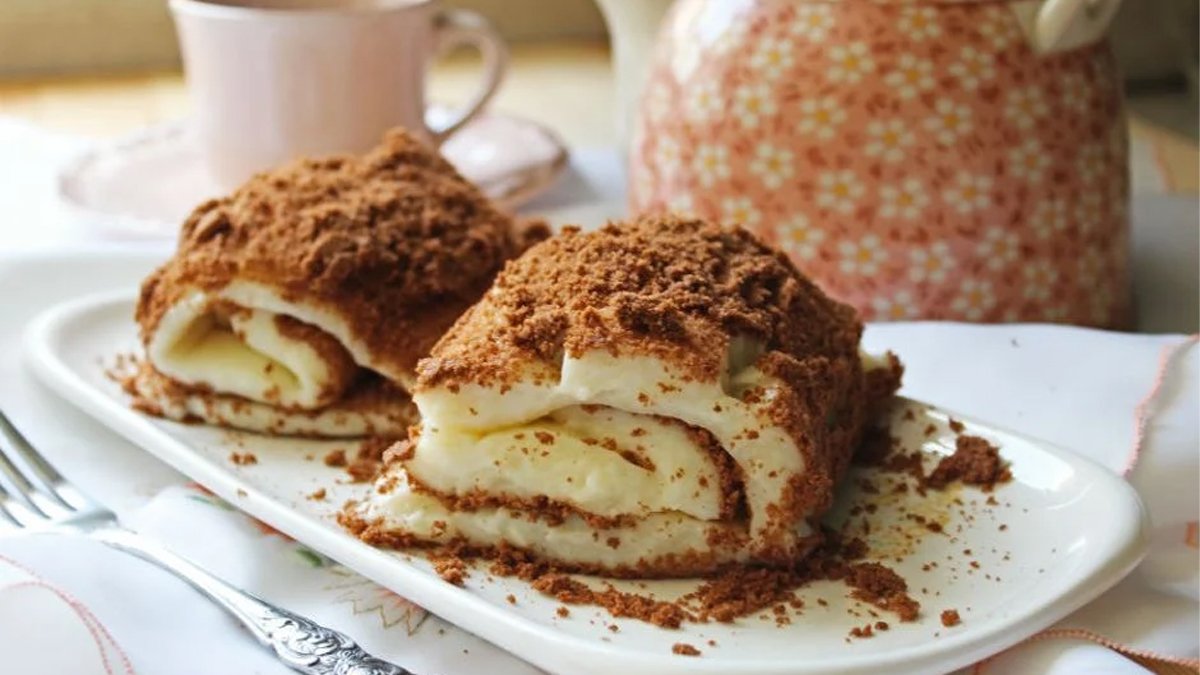 Eve kalan muzlarla yapılacak en güzel tatlı tarifi! İşte muzlu tavuk göğsü tatlısı, ağır yemeklerin üzerine bile yeniliyor