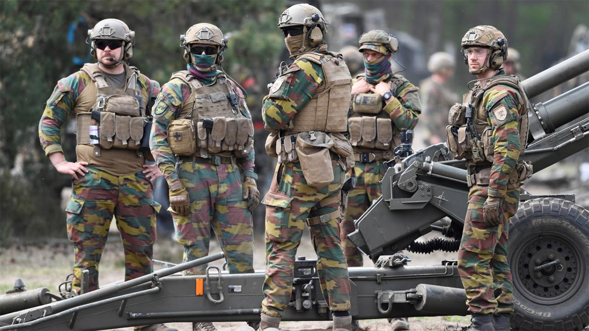 Almanya'da 62 askere aşırı sağcı davranışlar nedeniyle ihraç