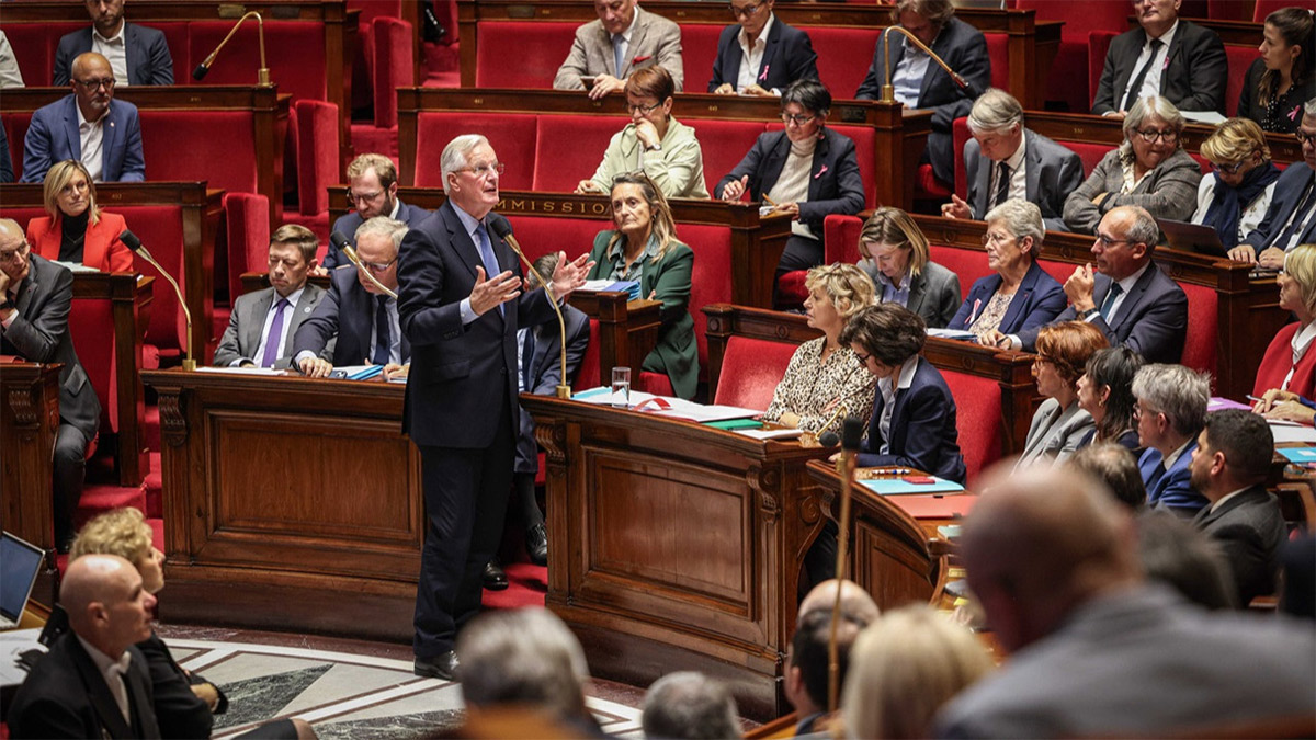 1962'den sonra bir ilk! Fransa'da hükümet düştü