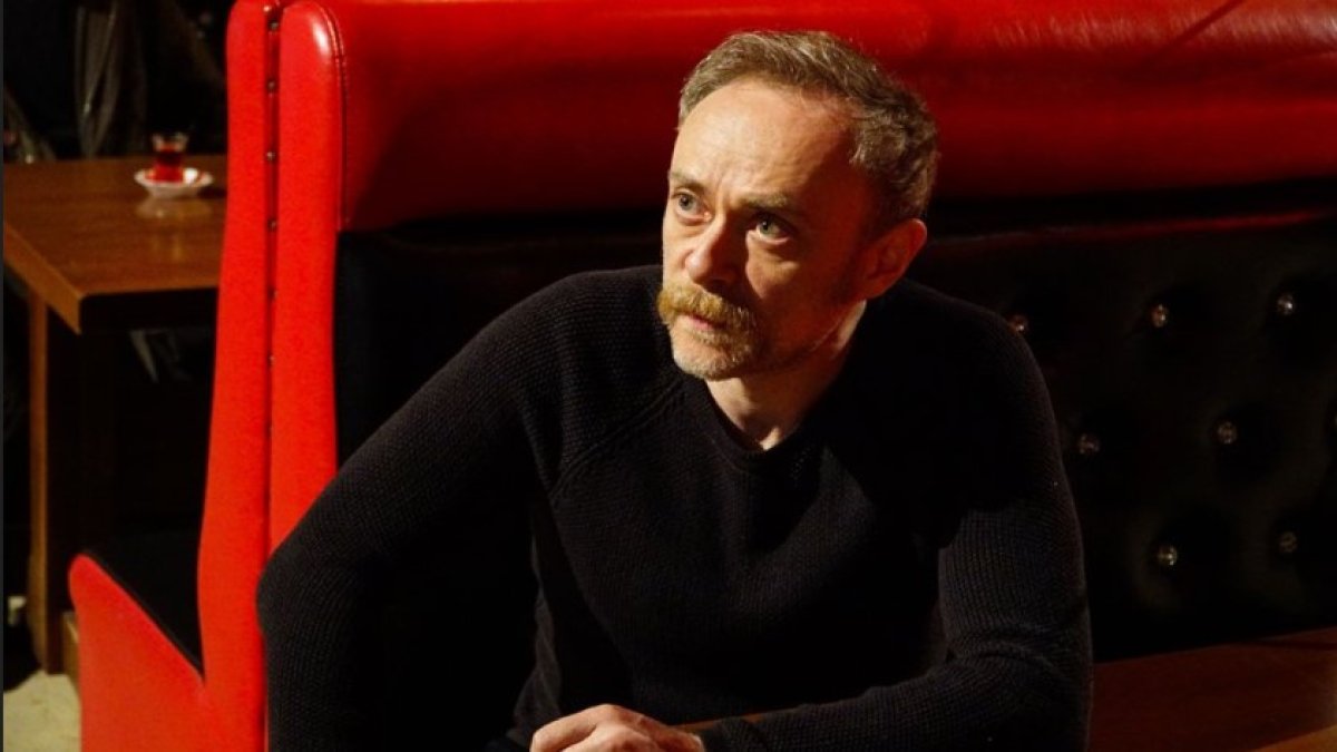 O eskidendi derdimizi artık sahnenin dışında bırakamıyoruz