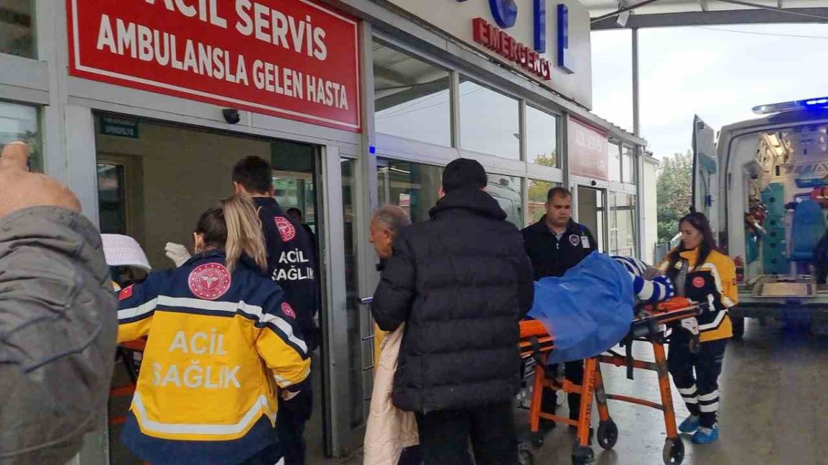 Şehit cenazesine gidiyorlardı Vahim kazada hamile kadın bebeğini kaybetti
